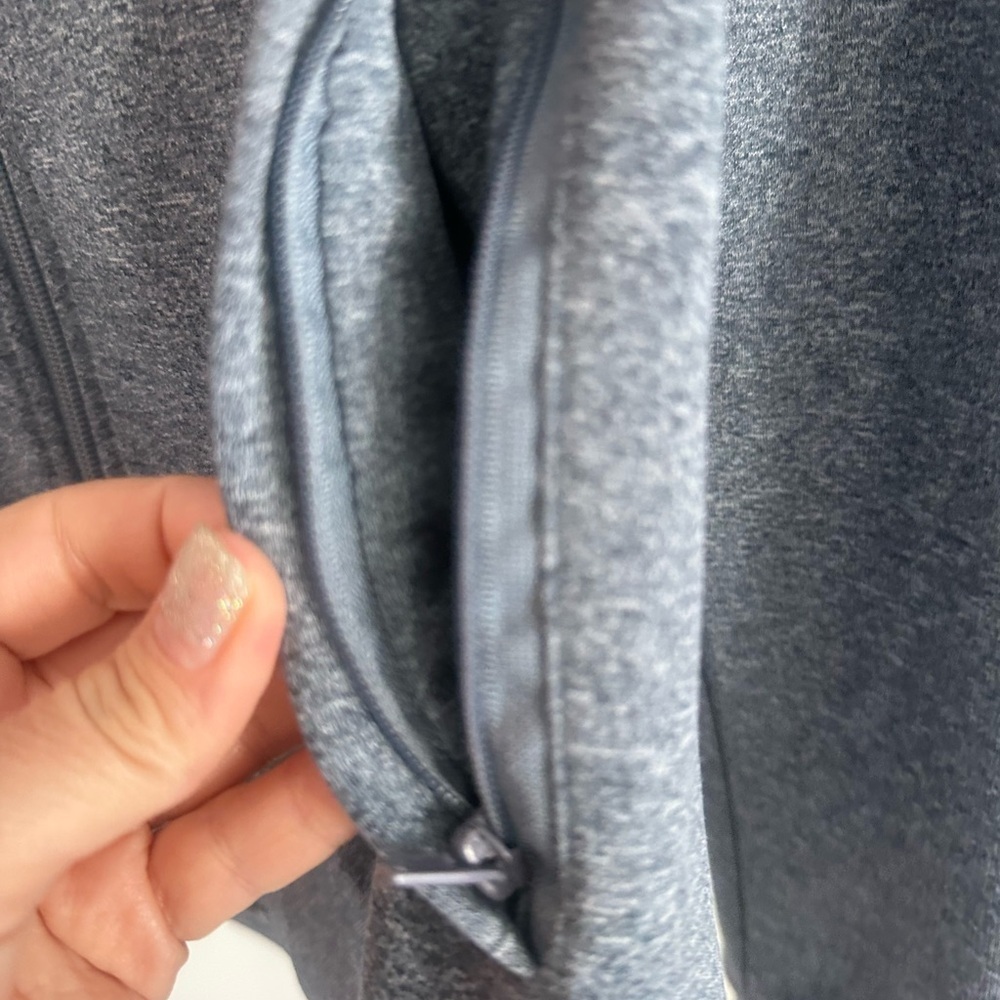 Ellesse Gray Zip-Up Hoodie - Picture 9 of 9